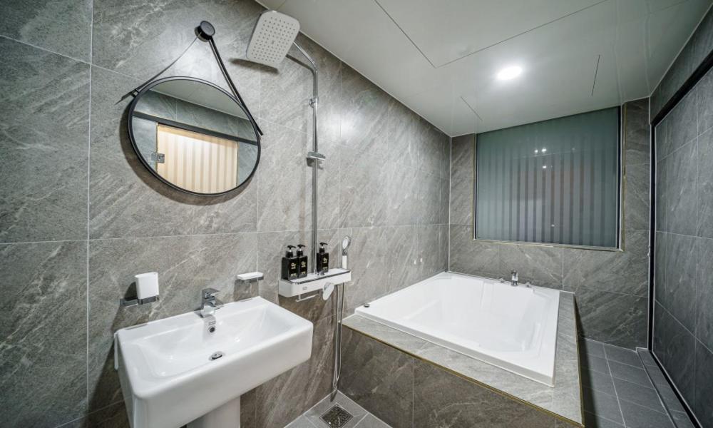 G7 Hotel Dongducheon Екстер'єр фото