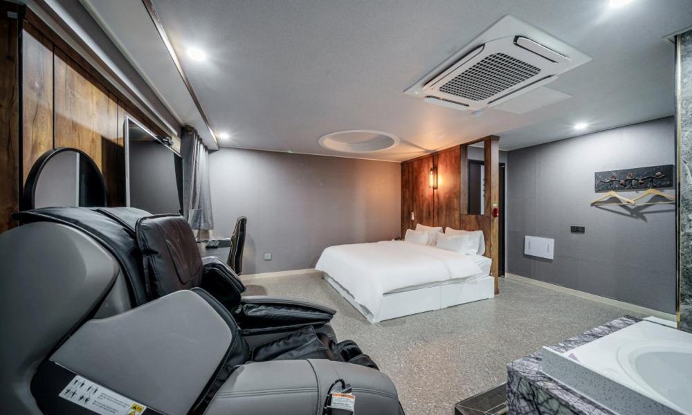 G7 Hotel Dongducheon Екстер'єр фото
