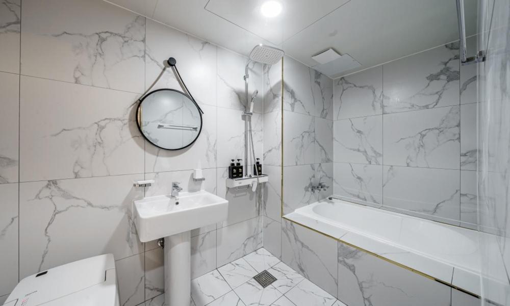G7 Hotel Dongducheon Екстер'єр фото